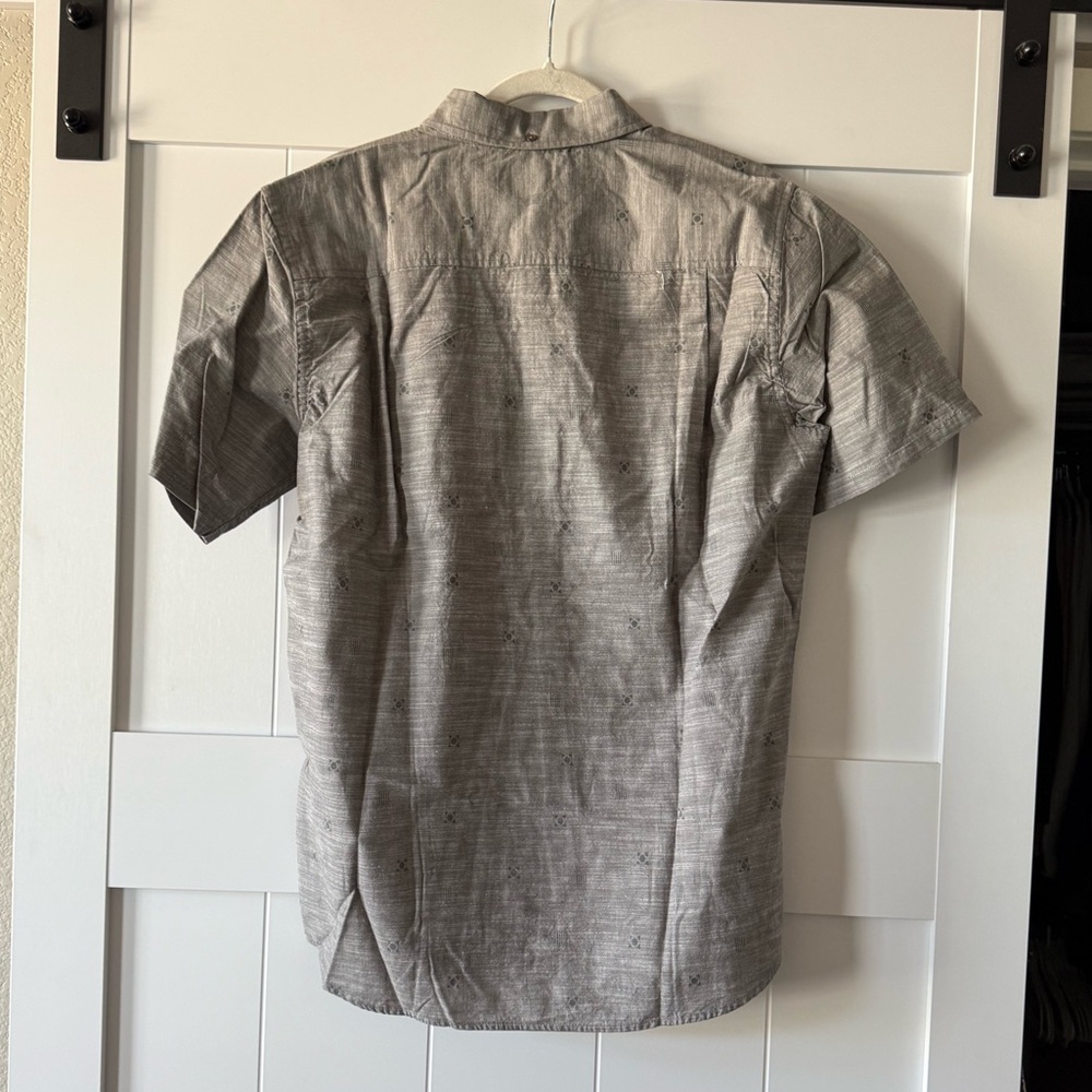NWOT Hurley Men’s Grey One and Only Palm Trip Button Down Shirt - Picture 10 of 11